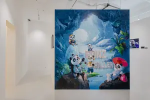 감각적인 NFT 아트가 살아있는 화이트 갤러리